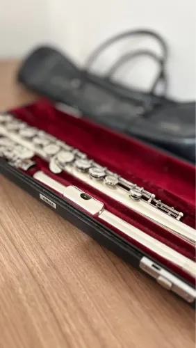 Flauta Transversal Yamaha 311 - Bocal em prata maciça