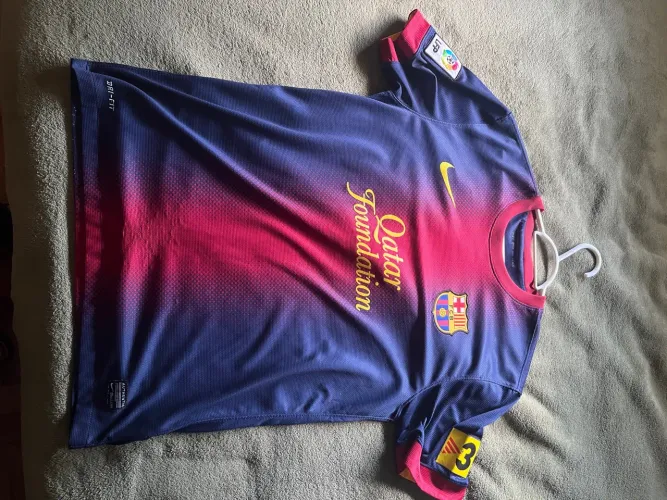 Camisa de futebol Barcelona 12/13 Messi
