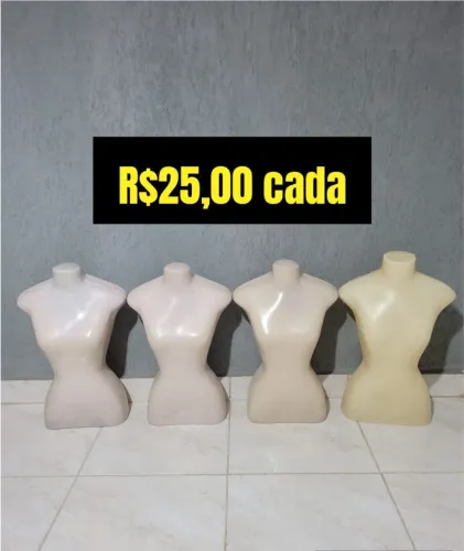 Busto feminino de plástico 