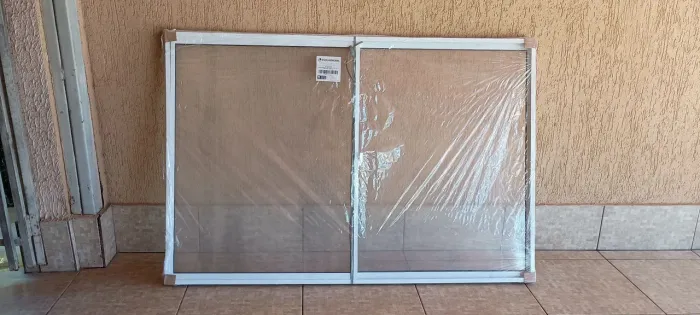 03 Janela de Alumínio 2 Folhas Novas embalada , 100/150 (385,00 cada)  