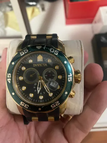 Vendo Relógio Invicta Original com fundo madre pérola