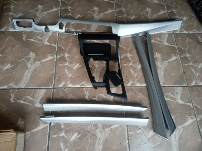 Acabamento Painel e Portas Bmw Série 5 Aço Escovado F10 F11 F18(9166644)