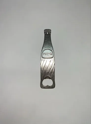 - Colecionável: abridor de garrafas antigo de metal da Pepsi-Cola - 15cm