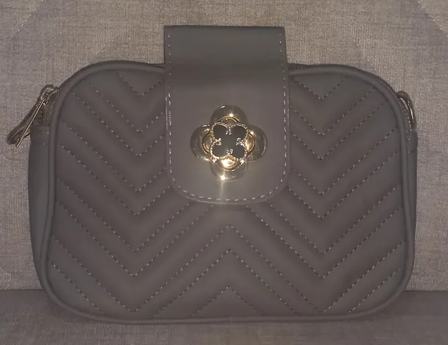 Bolsa Feminina de Ombro Cinza