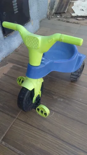 Triciclo Infantil Resistente e Divertido