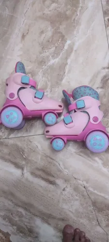 Patins rosa ajustável 