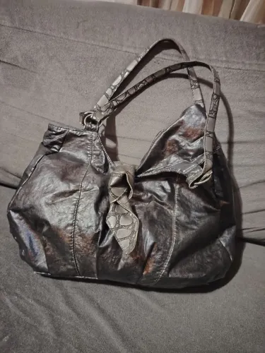 Bolsa couro metálico