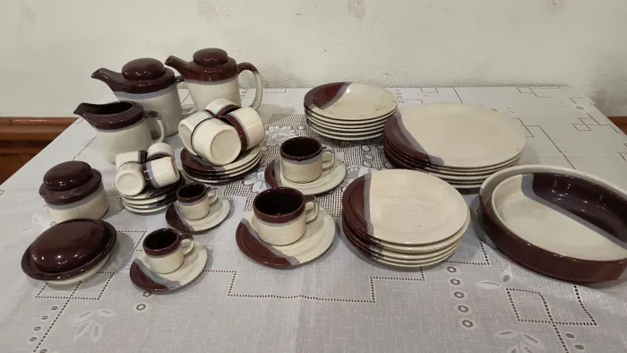 Aparelho de jantar de cerâmica