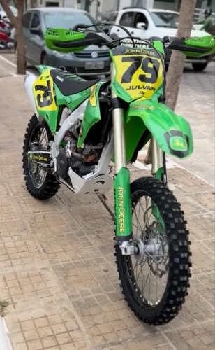 Kawasaki: qualidade de importada, preço de nacional.