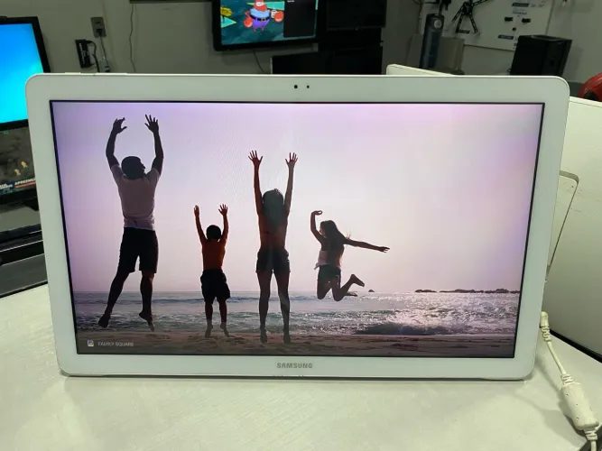 Tablet Samsung galaxy View 32gb 18,4? Android 5.0 (Lollipop)