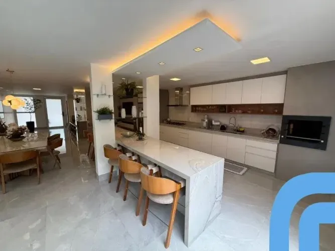 Casa em condomínio reformada com 3 suítes plenas, Jardim Atlântico, Goiânia-GO: condomínio