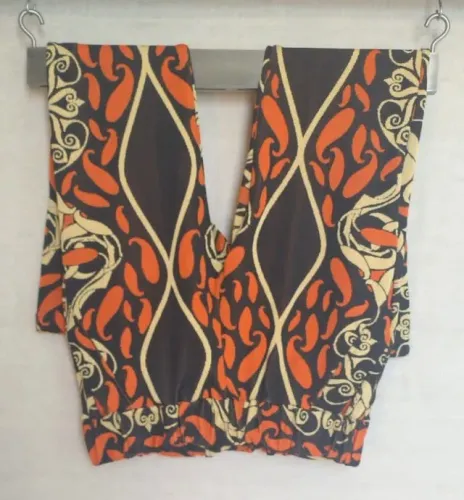 Calça feminina marca Batô Batô Brasil modelo flore 