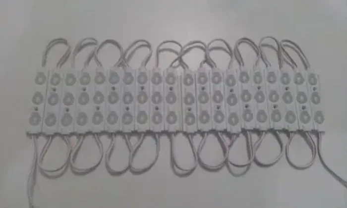 Kit 100 Módulo Injetado 7025 3-led Lente 1.5w 12v B. Frio 