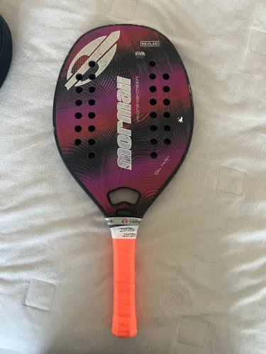 Raquete de Beach Tennis Mormaii - Victoria Marchezini