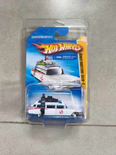 Carrinho Colecionável Hot Wheels Chostbusters Ecto-1 lacrado !!!!!