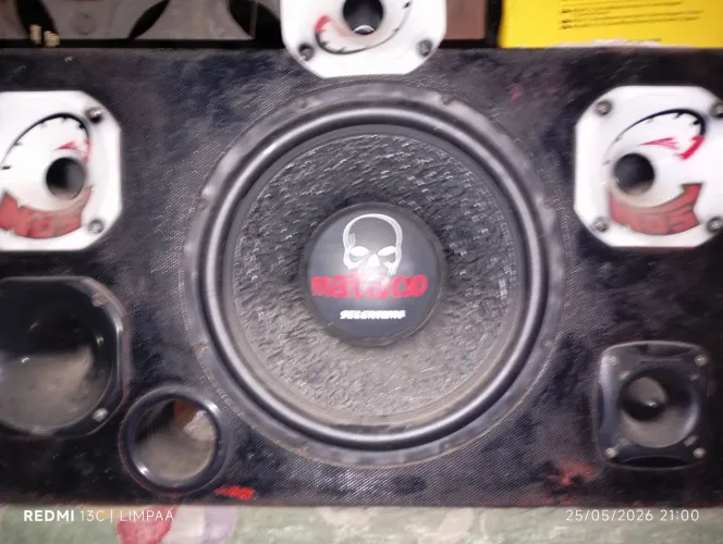 Vendo caixa de som alto-falante de 15