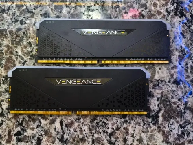 Corsair Vengeance RGB RS 16GB (2x8GB) DDR4 3600MHz CL18