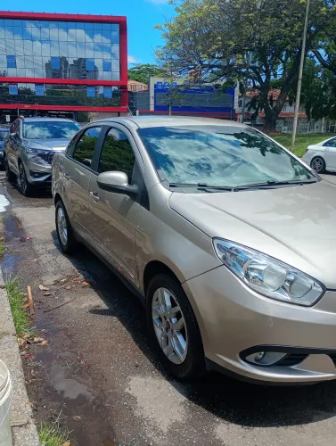 Fiat Grand Siena Essence Dual. 1.6 Flex 16V 2013
