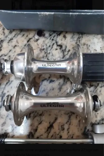 Cubos 32f Shimano Ultegra 550R$