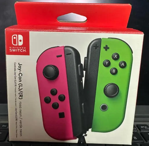 Joy-Con Switch Original Rosa e Verde Neon + Case Transparente de Brinde