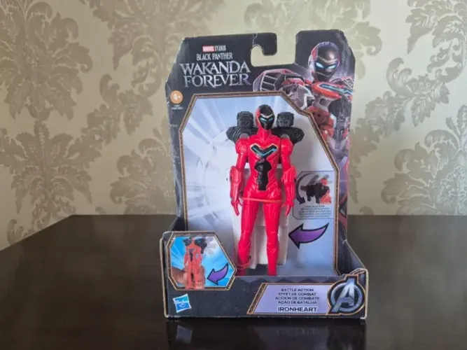 Figura Pantera Negra Wakanda Forever. Ironheart. Hasbro!