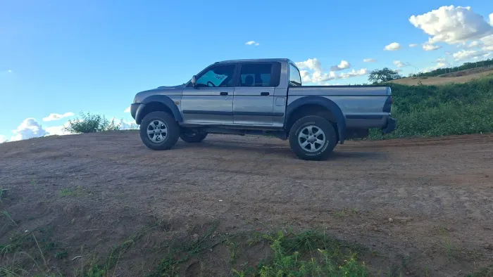 Mitsubishi L200 Outdoor GLS 2.5 4X4 CD TDI Diesel 2010