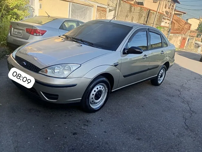 Ford Focus Sedan 1.6/1.6 Flex 8v/16v 4P Mec. 2006