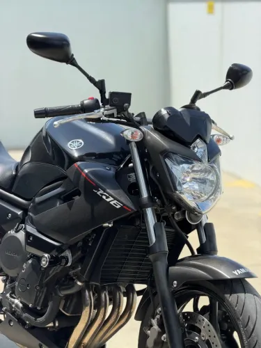 Yamaha XJ6 N 2015