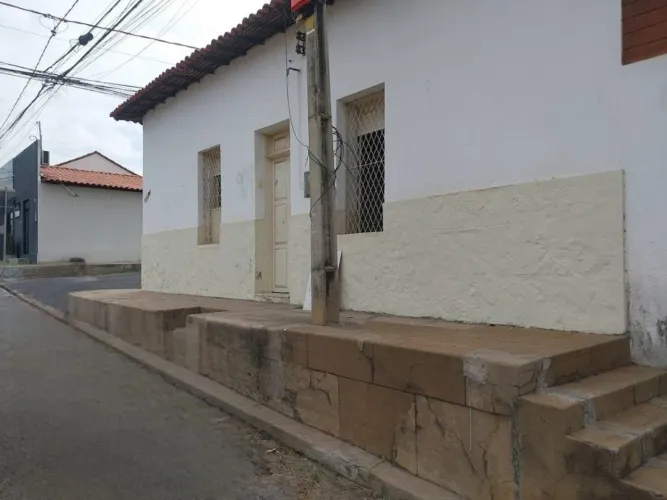 Casa para alugar com 367,04 metros quadrados no CENTRO - Teresina - Piauí