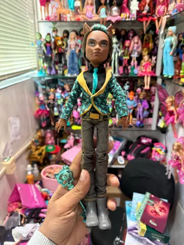 Monster high clawd 1600 *leia o anuncio 