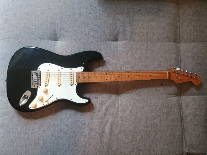 Fender Southern Cross Squier Series