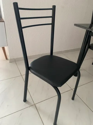 Mesa 4 cadeiras