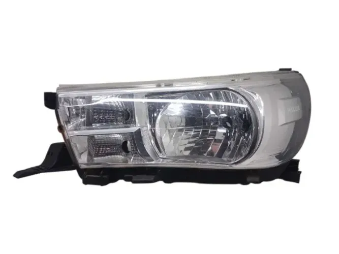 FAROL ESQUERDO RECUPERADO TOYOTA HILUX 2016