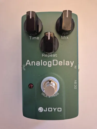 Pedal Joyo Analog Delay JF-33 em excelente estado na caixa original