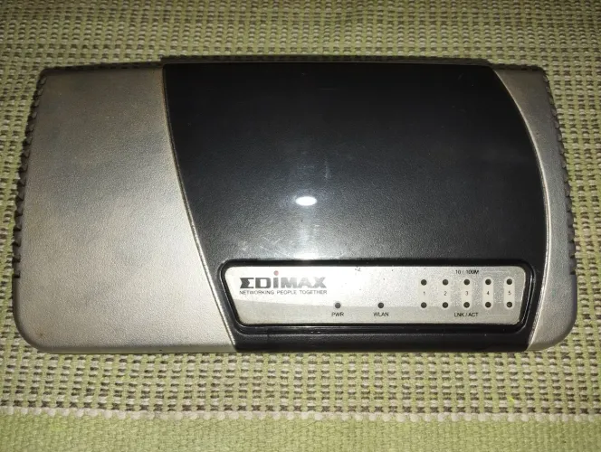 Roteador Edimax EW-7209APg