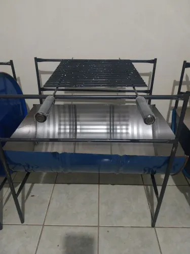 Churrasqueiras de meio tonel ou de tonel inteiro