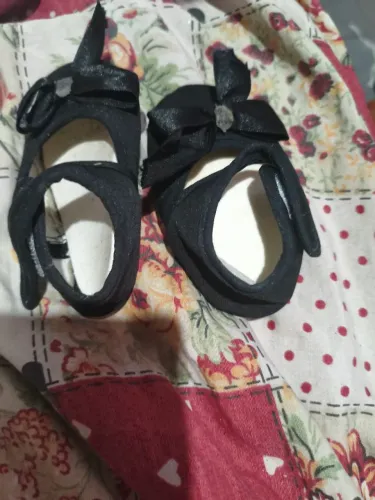 Lindo sapatinho preto menina 