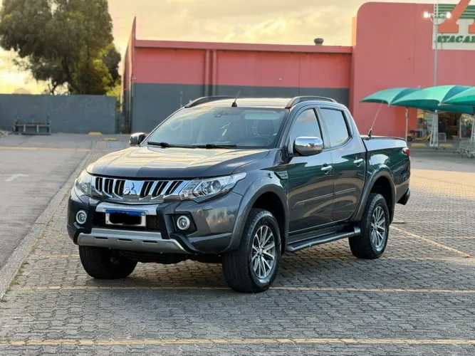 Mitsubishi L200 Triton Sport HPE-S 2.4 CD Dies. AUT 2021