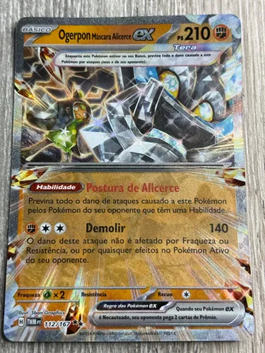 Carta Pokémon Ogerpon máscara alicerce EX terá