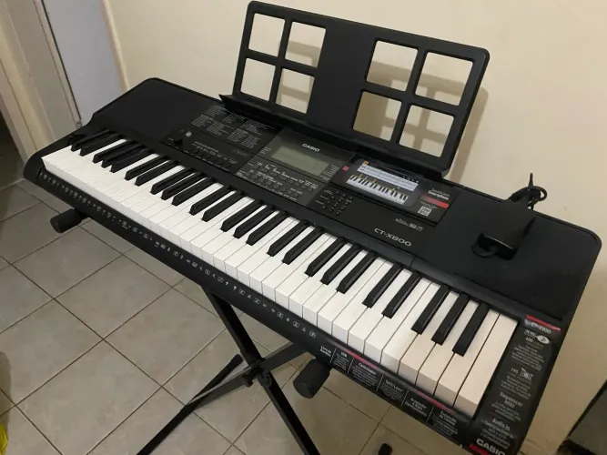 Teclado CT-X800
