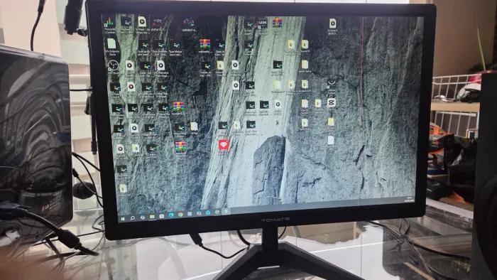 Monitor Gamer Tomate MTM-1022 22" (+brinde)