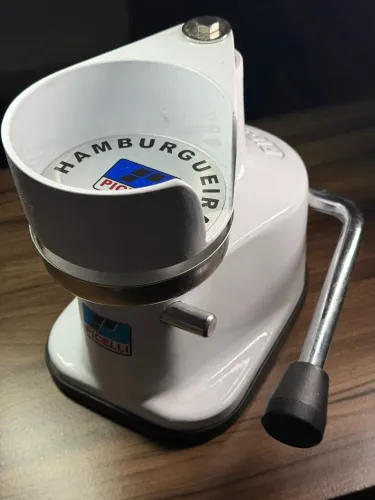 Vendo modelador de hambúrguer Picelli (muito novo) + 400 papéis manteiga para molde