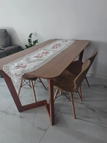 Mesa linda madeira