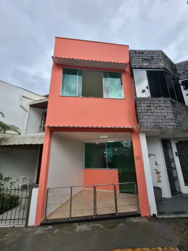 Alugo casa no condomínio Vila do Sol Maior