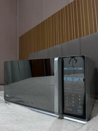 Microondas Espelhado LG ( 31 litros ) - Funcionando perfeitamente!