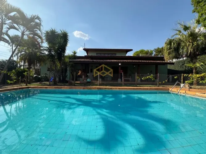 CASA COM PISCINA PARA VENDA E LOCAÇÃO NA CIDADE UNIVERSITÁRIA EM CAMPINAS/SP.