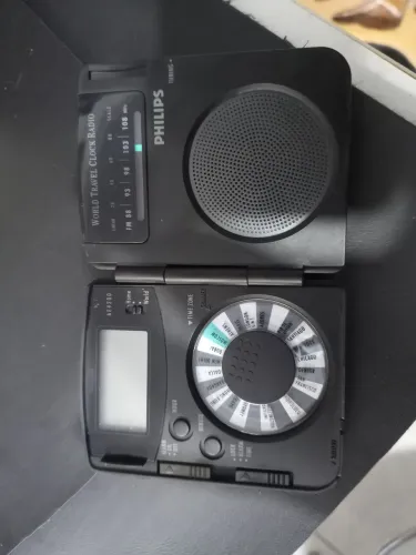 Rádio Vintage Philips World Travel Clock