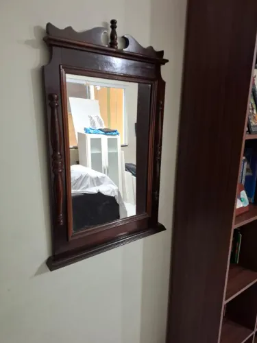 Espelho com Moldura antiga antiguidade