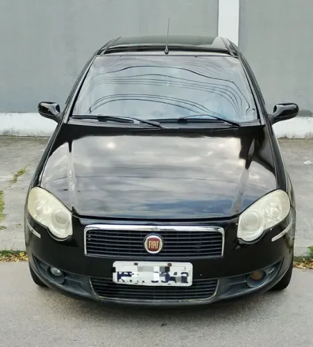 Fiat Siena Essence 1.6 Flex 16V 4P 2011