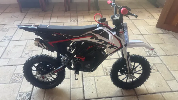 Vendo Mini moto 60cc 4 tempos